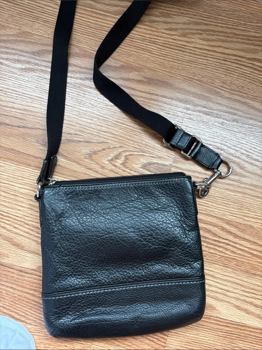N/A black pebbled